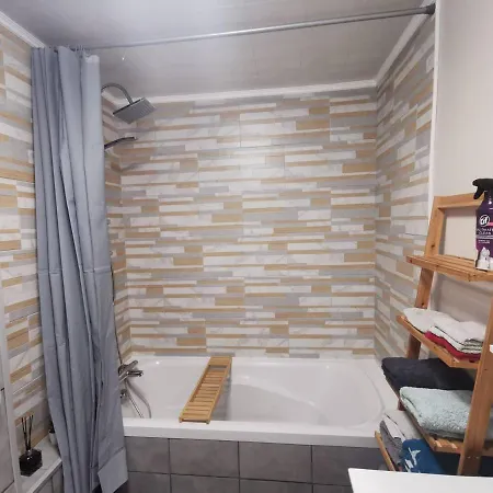 L'Aiscal Appart-Hotel 6 Personnes Calais Exterior photo