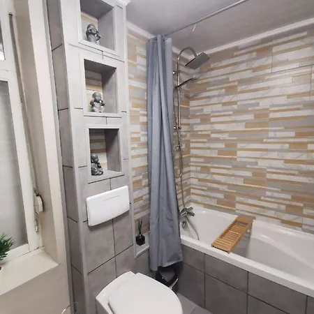 L'Aiscal Appart-Hotel 6 Personnes Calais Exterior photo
